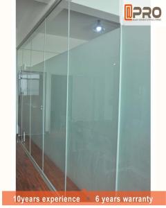 China Frosted Glass Modern Office Partitions Easy Installation For Commercial factory