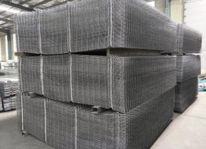 China 1.2x2.4m Curved Metal Fence Green Security Welded Pvc Coating factory
