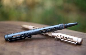China Women Self Defense tactical metal ball pen for breaking glass and writing on stone factory