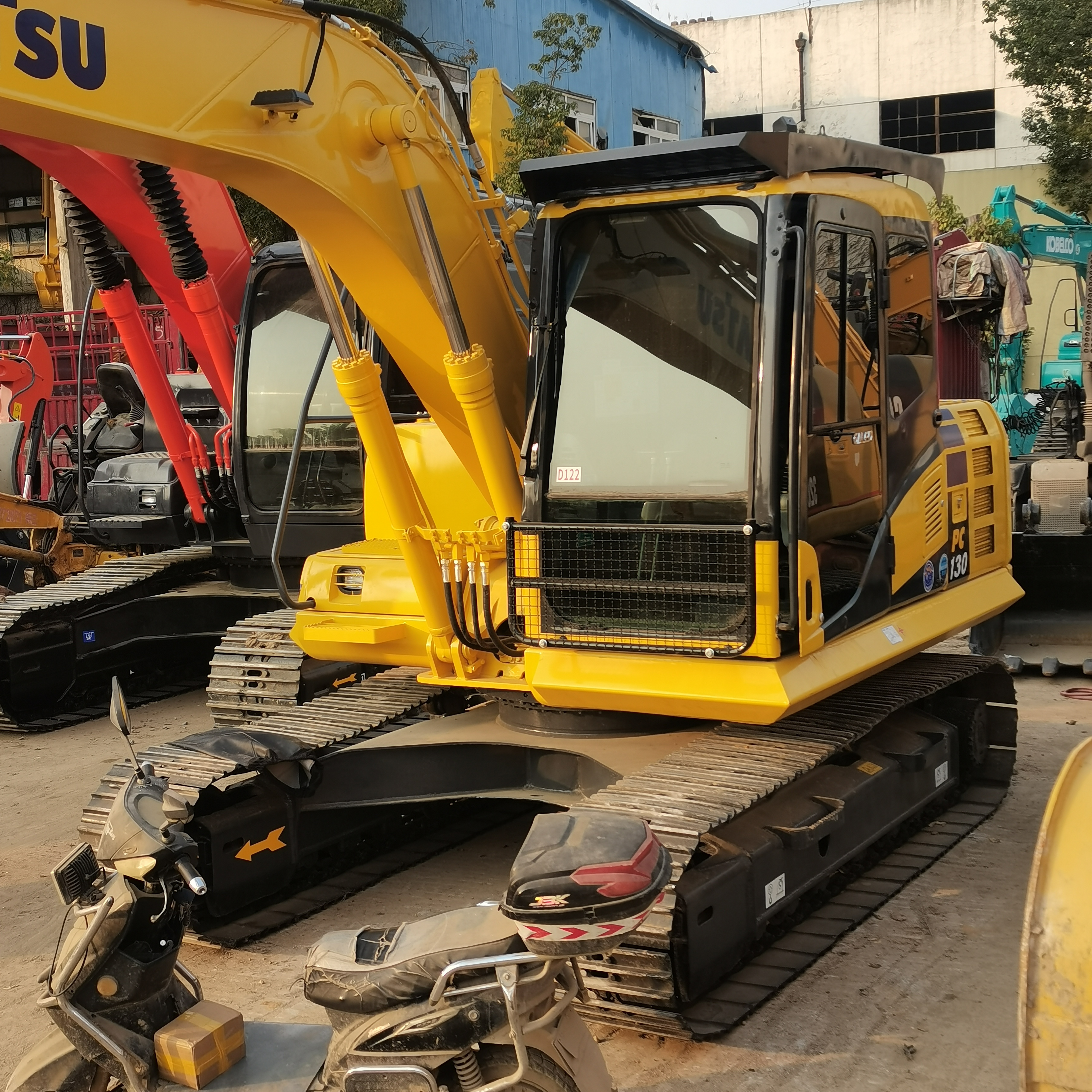 Used Komatsu Excavator PC200 PC130 PC70 in Good Condition with Original Hydraulic Valve