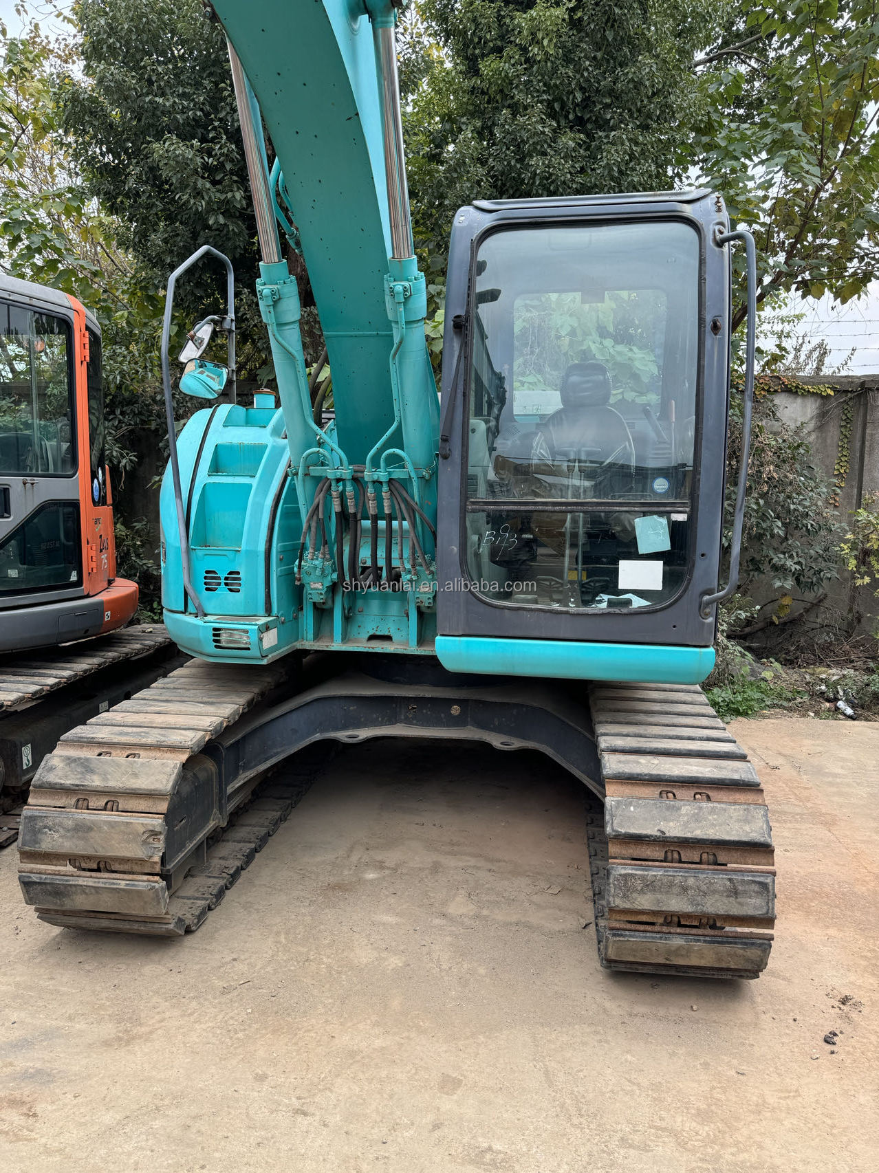 Original Kobelco Excavator SK200 with 0.55m3 Bucket Capacity in Good Condition