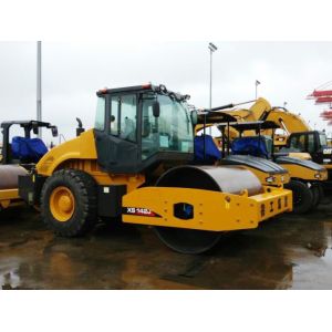 Diesel Engine Road Maintenance Machinery Vibrating Soil Compactor