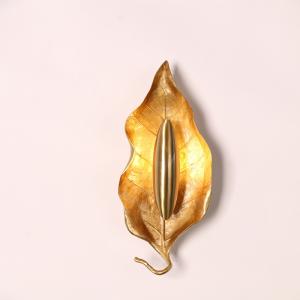 China Modern Leaf Wall Light Contemporary Style Home Decoration Lighting factory