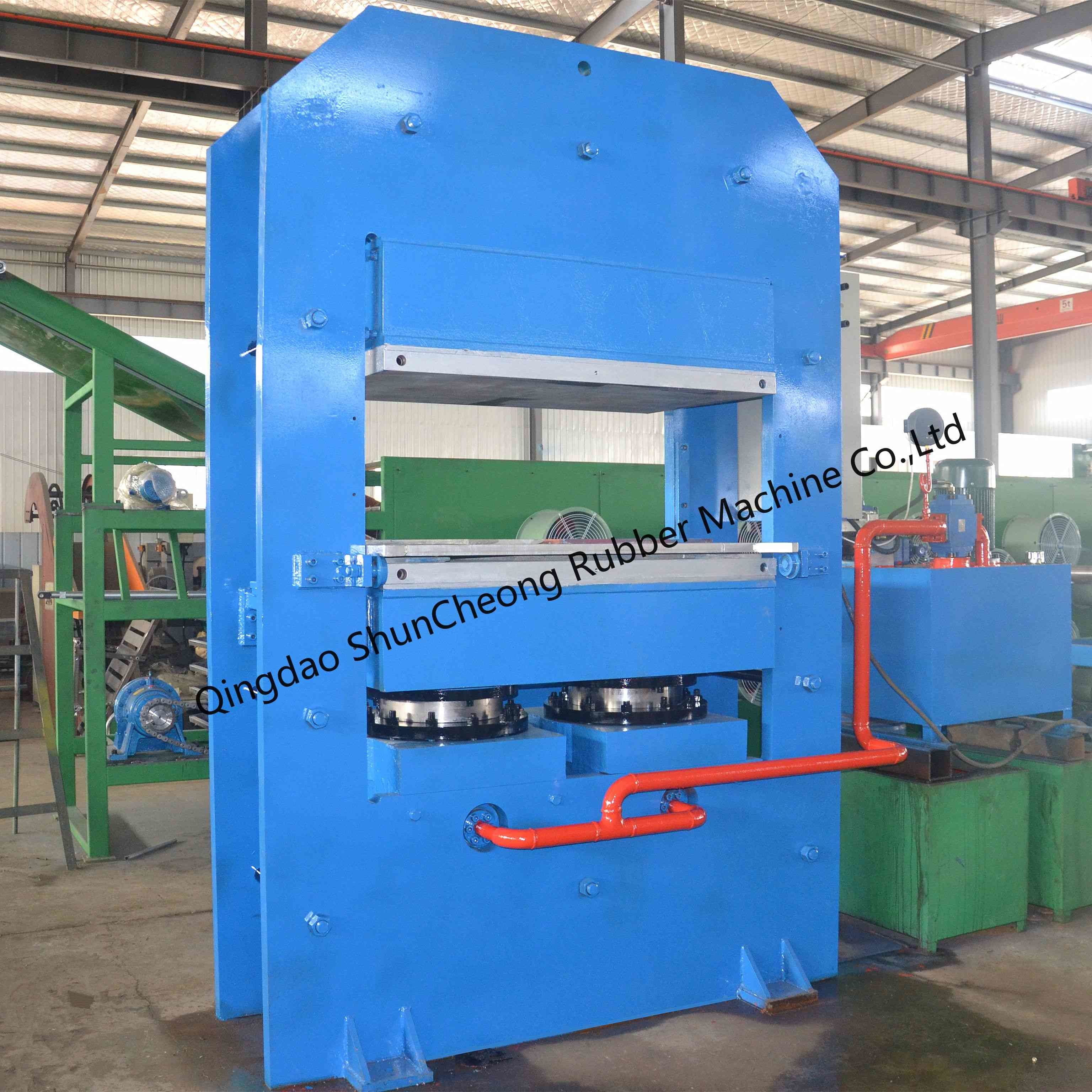 Car Mat Manufacturing Machine / Curing Press Machine With Push Pull Block Group