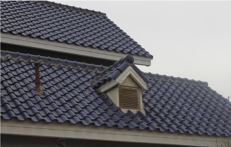Matte Glazed Ceramic Roof Tiles Blue Spanish 220mm Handmade Clay Roofing Tiles