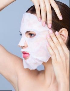 China Wrinkles Reduction Bactericidal Facial Mask Pack factory