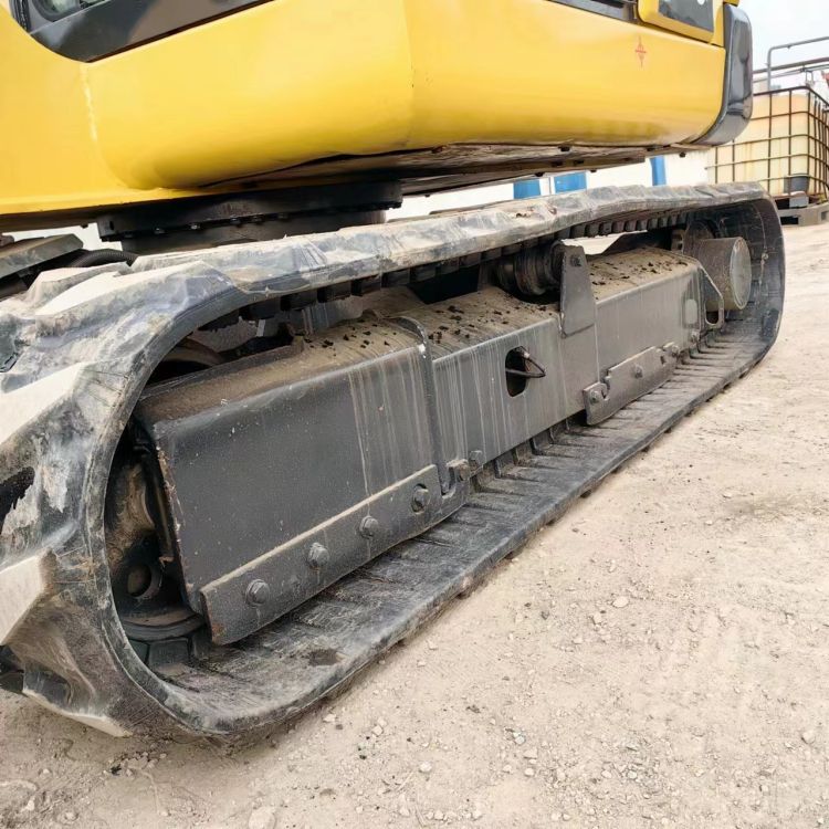 Year 2020 Original from Japan 5 Ton Mini Used Komatsu PC56 Crawler Excavator in Shanghai