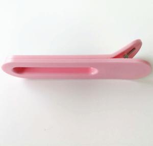 China Custom injection plastic parts Pink Clip Plastic Injection Moulding Service For Daily Necessities factory