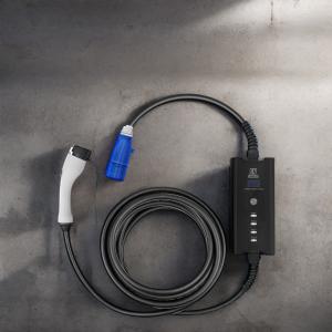 China IEC Standard 22KW 32A Portable EV Charger Type 2 CEE Plug Cord Charger 5M Cable for Electric Vehicles Overvoltage Protection factory