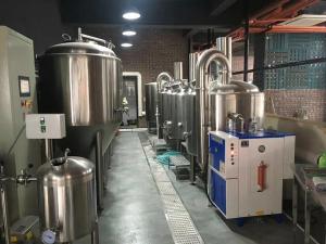 China Energy Saving Microbrewery Equipment Small Scale Commercial Brewing Rustproof factory