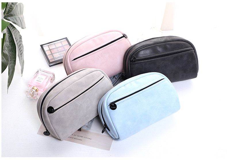 Break Resistant 20CM Length PU Cosmetic Bag For Women