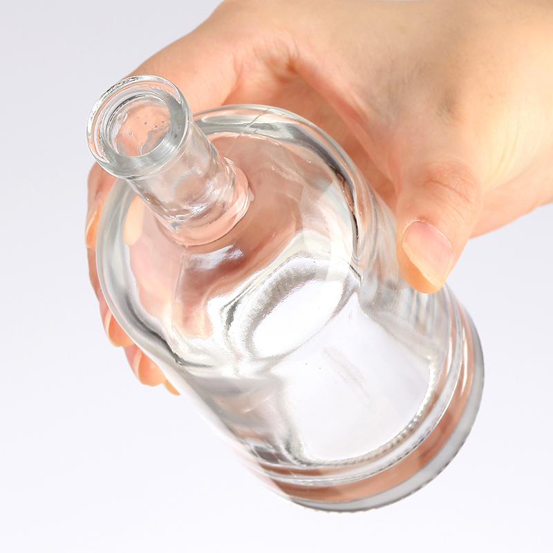 Clear 250ml Glass Bottle for Clients' Specific Requirements and Bourbon Whiskey
