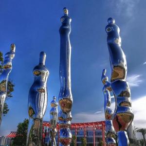 China Outdoor Modern Large Column Statue Stainless Steel Pillar Sculptures factory