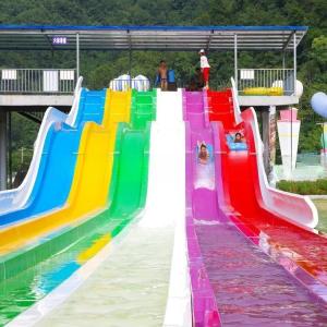 China Multi Lanes Rainbow Waterslide Wavy Water Slide With Water Sprinkler ISO9001 factory