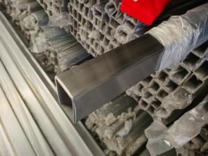 China 180# Stainless Steel Square Tube Polished Decorative 6mm JIS G3463 factory