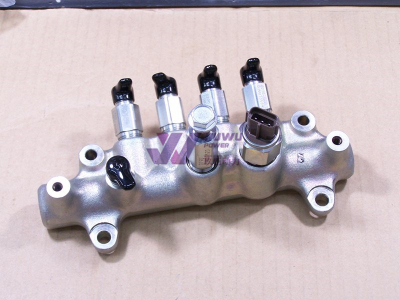 ISUZU 4HK1 FUEL PUMP COMMON RAIL FOR HITACHI EXCAVATOR MACHINE ZX200-3 8-97306063-2 8973060632