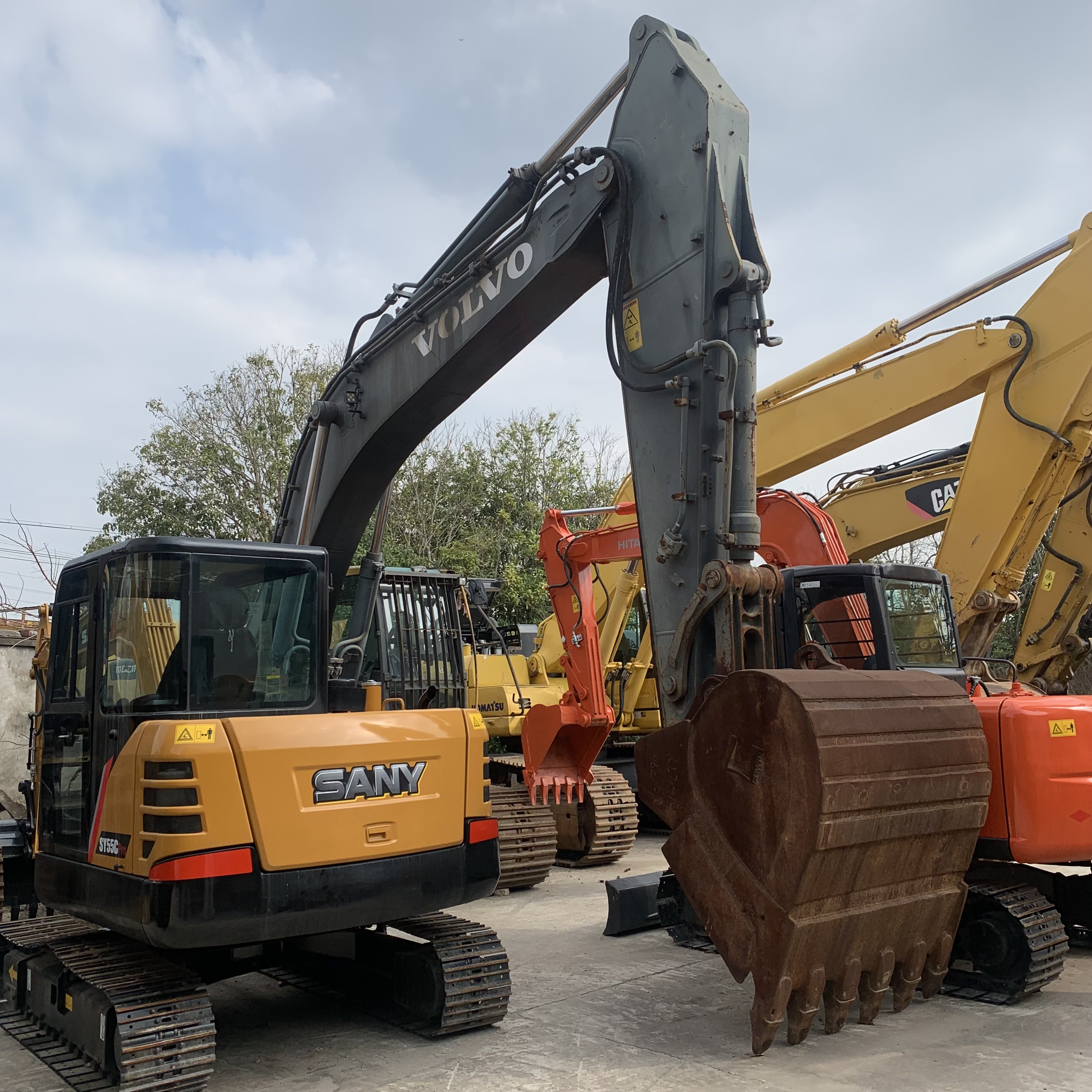 Second Hand Volvo 380 210 200 Excavator 38 Tons Crawler Excavator