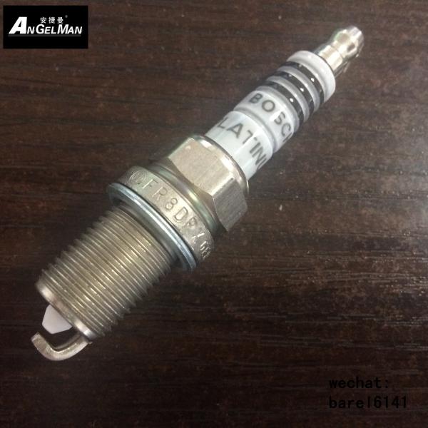 China Laser Platinum Spark Plugs 7092 BKR6EGP FR8DP PQ20R For Toyota OE 0242229719 factory