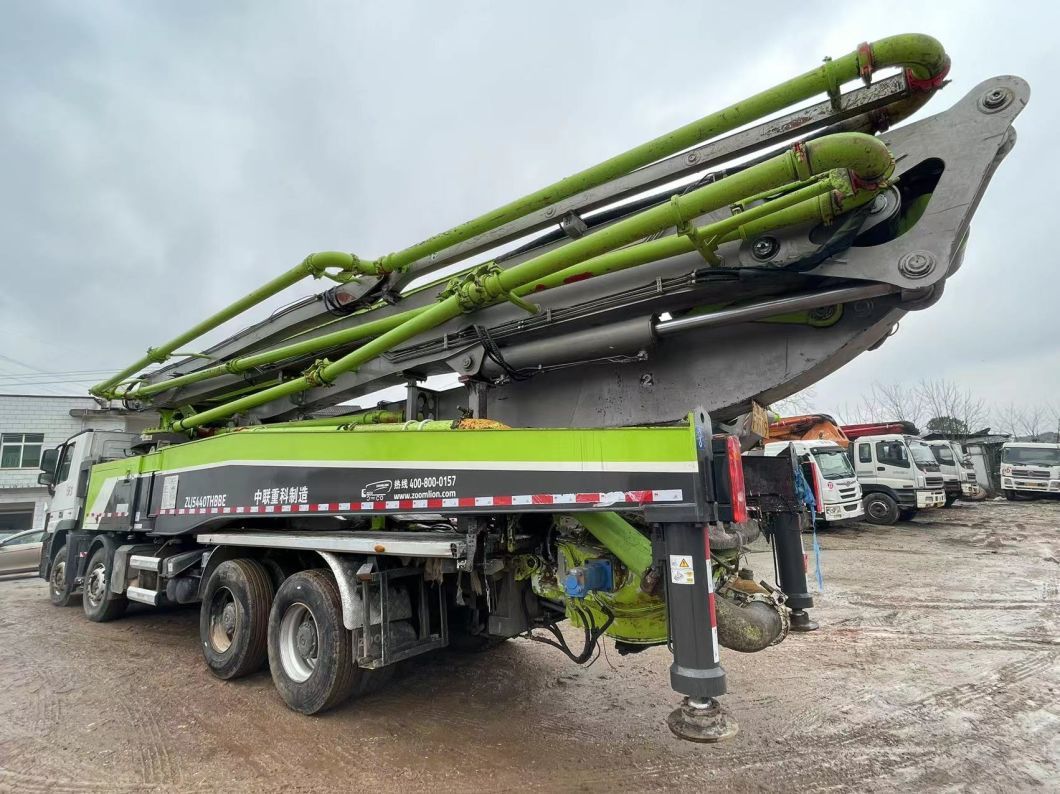 Factory Low Price Zoomlion 2018 Concrete Pump with Benz Chassis Changsha Pump Truck