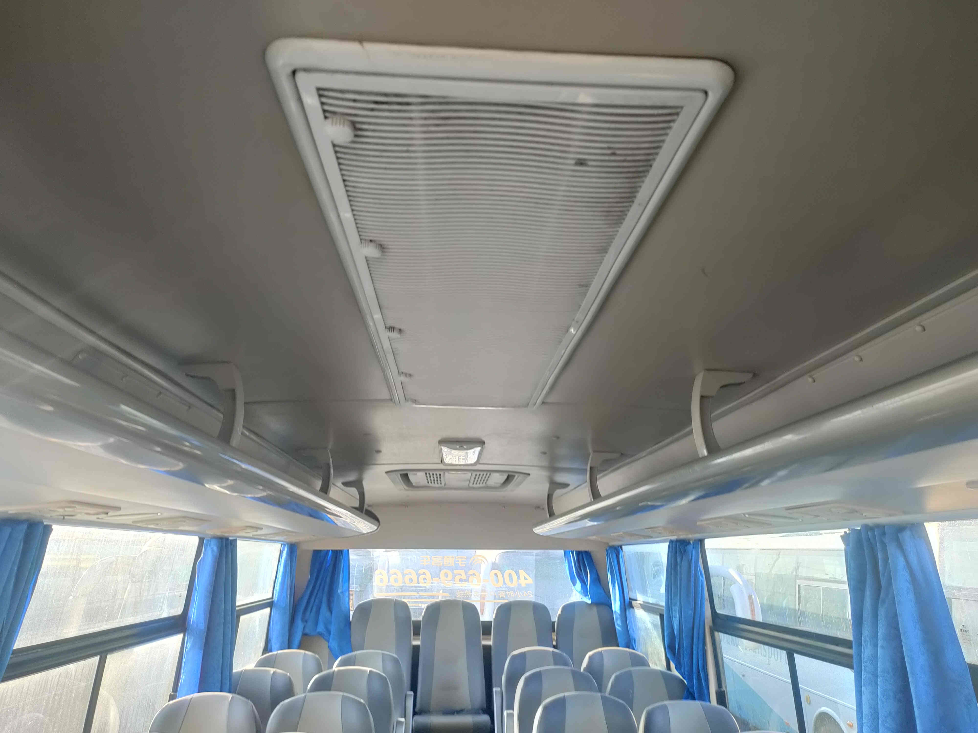 Right Steering Bus Yutong Front Engine Coach Zk6112d 3 Buses 45000km Good Tyres