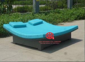 China Guangdong rattan furniture factory/garden chaise lounger factory
