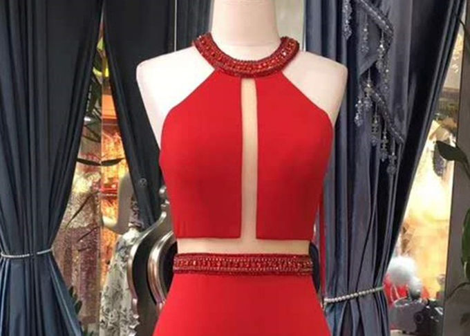 Hanging Neck Red Mermaid Formal Dress Top Heavy Beading Open Back Stretch Fabric
