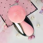 Electric silicone facial cleansing brush