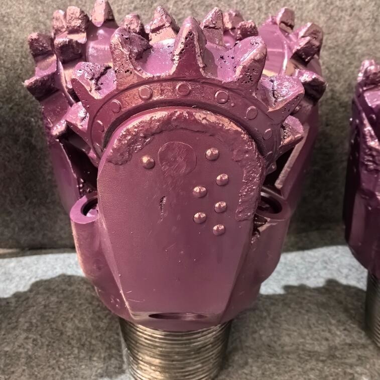 Oil Well Drilling Milled Tooth Steel Tooth Tricone Drill Bit