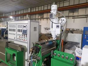 China Network Cable Extruder Machine Double Screw Durable L/D Ratio 26:1 factory
