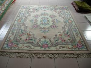China Traditional Design Flower Handtufted acrylic carpet factory