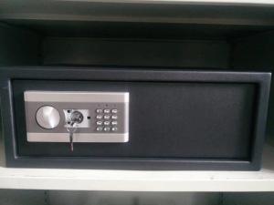 China Solid Steel Small Gun Safe 32 Pounds , Gun Security Cabinet Anti Burglary on sale