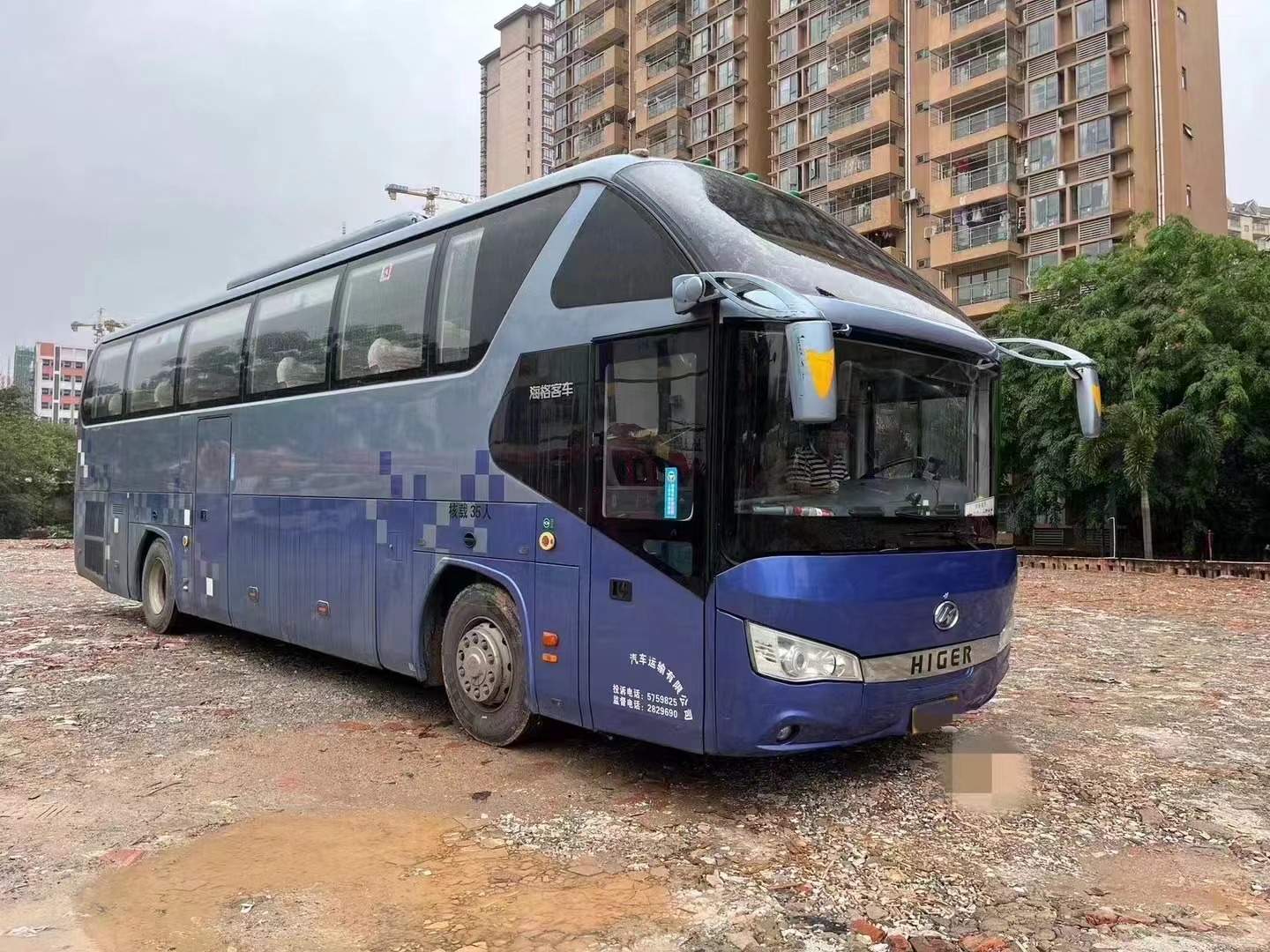 Bus 38 with Manual Transmission Out-of-Print and Overall Dimensions 12000*2500*2730mm
