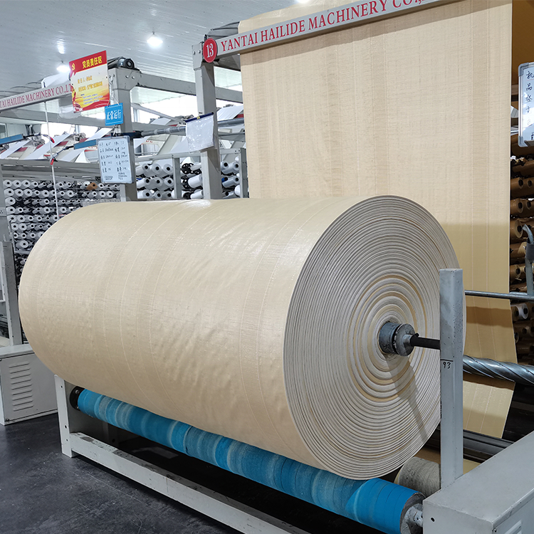 China High Strength White Transparent PP Woven Bag Roll Material Suitable For FIBC Bulk Bag Production factory