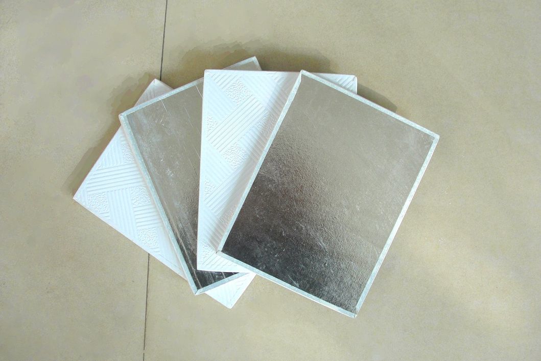 Design Acoustical Gypsum Ceiling Board with PVC/Plaste Panel