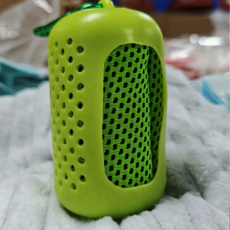 Premium Microfiber Swim Towel – Lightweight, Quick-Dry & Sand-Free