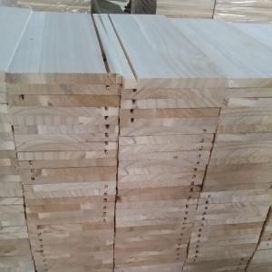 China Building Construction Furniture Paulownia Solid Wood Board with 300kg/m3 Density factory