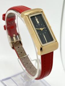China Unique Leather Strap Quartz Watch Personalized Leather Wristband Watch factory