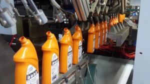 China Detergent Bottle Automatic Blow Moulding Machine MP70FS IML In Mold Label factory