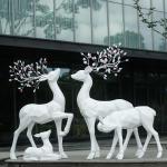 Fiberglass Sculpture Plum Blossom Deer Hotel Lobby Furniture Garden Landscaping