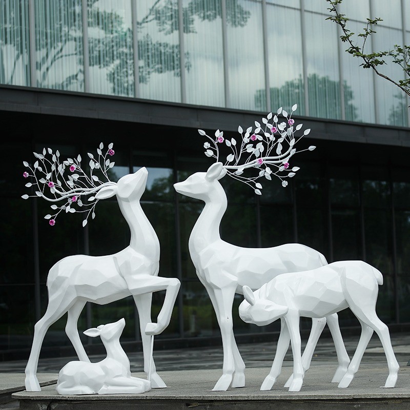 Fiberglass Sculpture Plum Blossom Deer Hotel Lobby Furniture Garden Landscaping Property