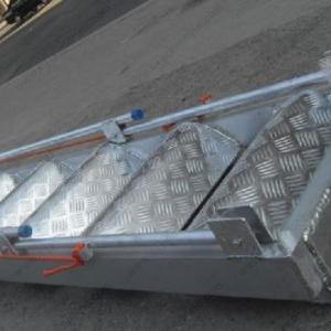 China Pontoon Decking Marine Gangway Ladder factory
