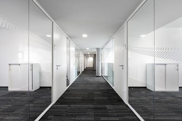 Sophisticated Glass Screens Office Partition 108 series Frameless 12+12mm double