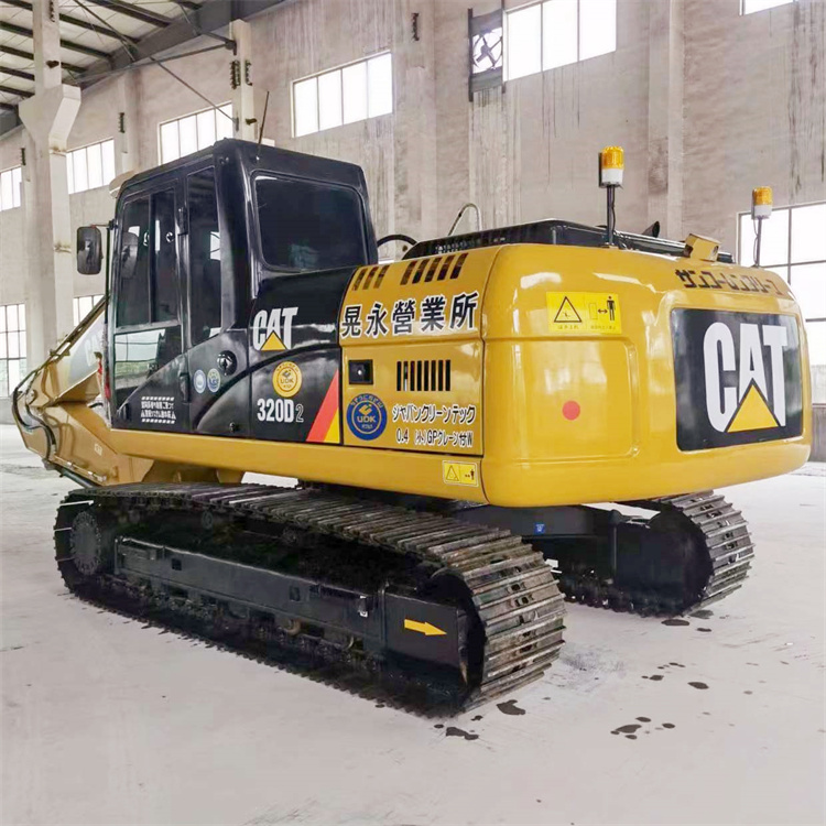 Japan Made Cat320d2 Used Excavator in Good Condition with Original Hydraulic Cylinder