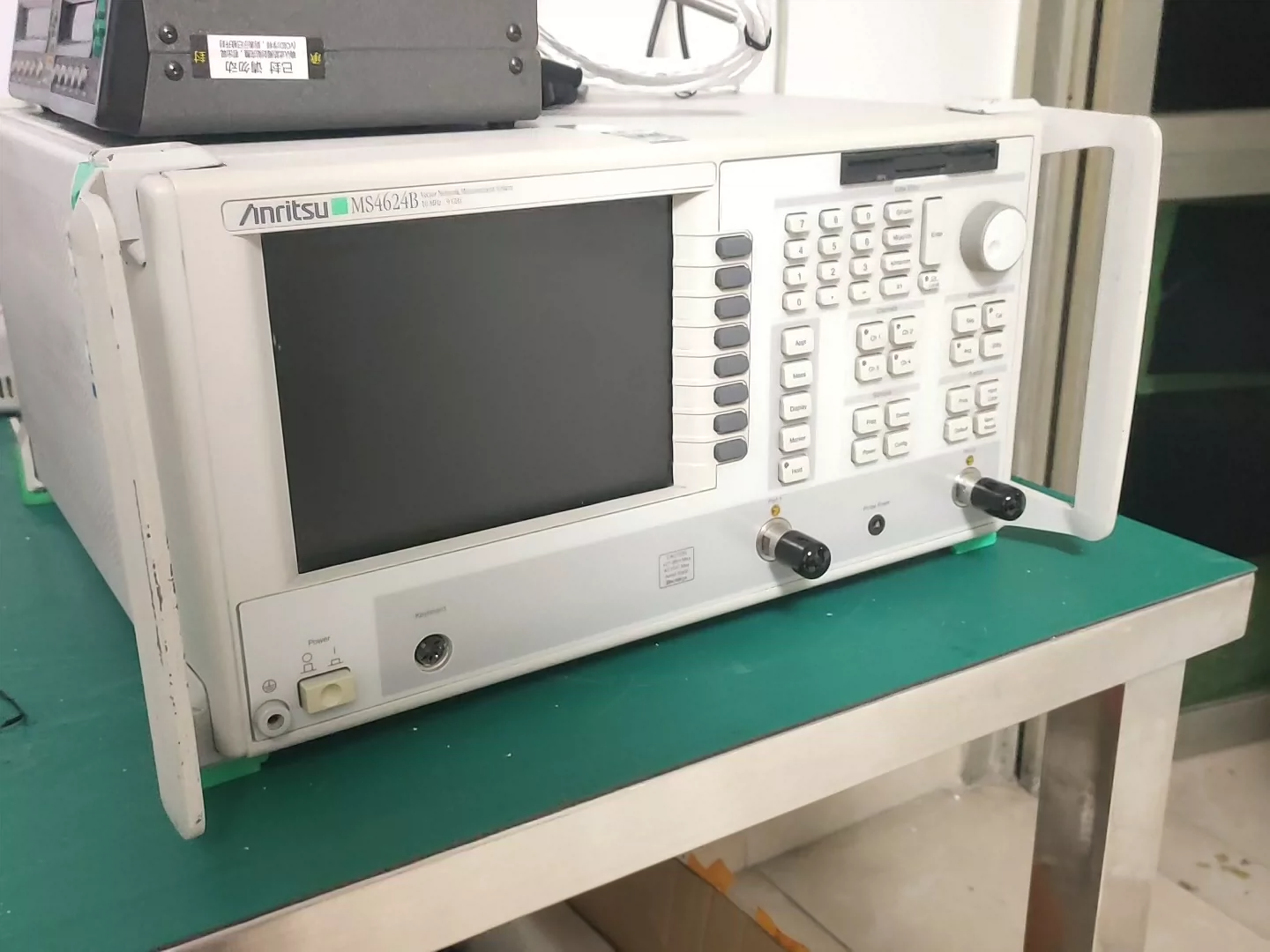 10 MHz–20 GHz Vector Network Analyzer VNA Anritsu MS4624B