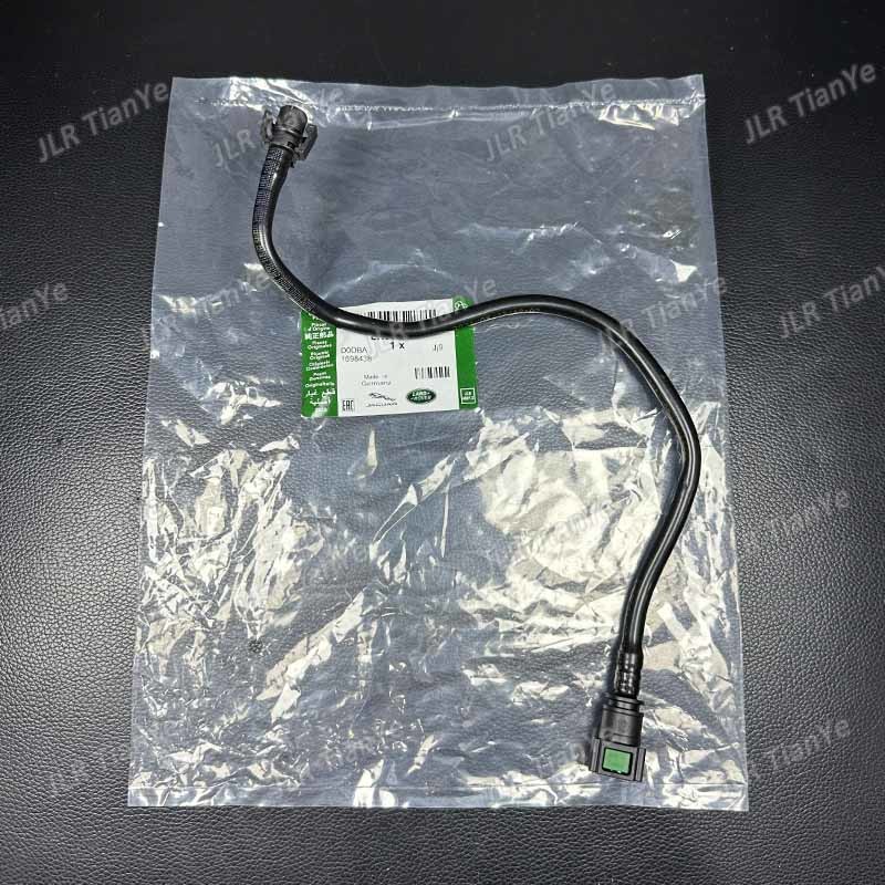 Suitable for Range Rover Discovery 5 radiator overflow pipe LR035630