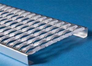 China Anti Skid Diamond Safety Grating Perforated Steel Stairs Treads For Platform factory