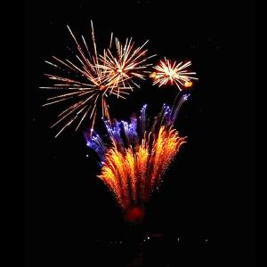 China Chinese Customized Consumer Cake Fireworks 2023 For Wedding Celebration factory