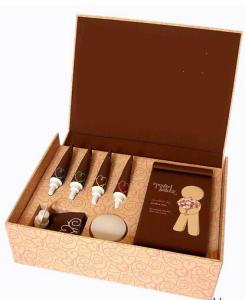 China Beauty salons gift set gift box printing factory