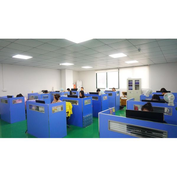 Aluminum Solar Road Stud with 12 LED Beads 1.2V Ni-Mh Battery and 4.5h Charging for 20h Operation