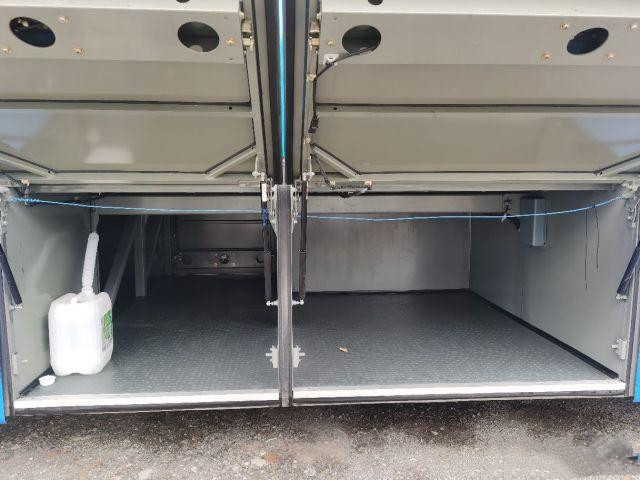 Kinglong Used Bus XMQ6110 Hiace Bus Toyota 48 Seats For Sale Price Double Doors